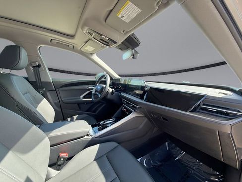 Used 2025 Audi Q5 Premium AWD/4WD image 15