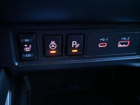 Certified 2023 Nissan Frontier SV w/ SV Premium Package image 19