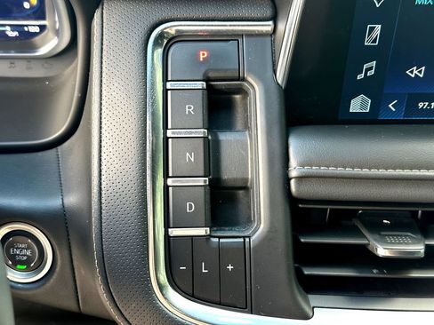 Used 2024 Chevrolet Tahoe Premier RWD image 21