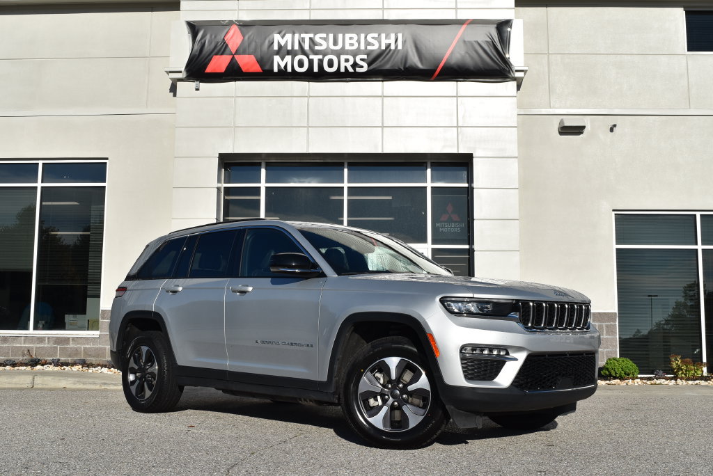 Used 2024 Jeep Grand Cherokee Limited 4xe AWD/4WD image 1