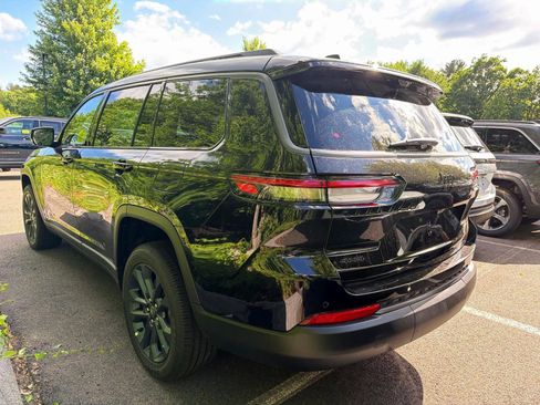 New 2026 Jeep Grand Cherokee L Limited AWD/4WD image 3