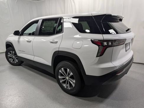 New 2027 Chevrolet Equinox LT FWD image 5