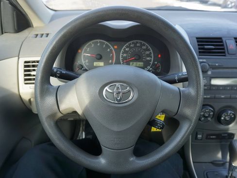 Used 2009 Toyota Corolla LE image 3