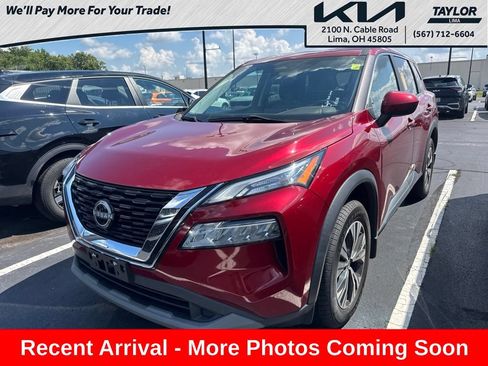 Used 2023 Nissan Rogue SV FWD image 1