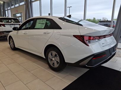 New 2026 Hyundai Elantra SE