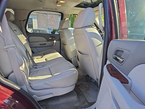 Used 2008 Chevrolet Tahoe LT image 16