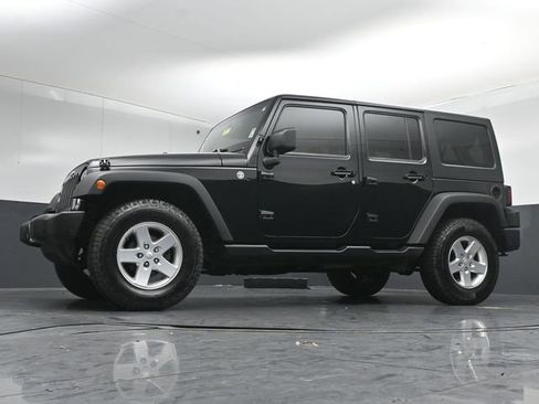 Used 2015 Jeep Wrangler Unlimited Sport w/ Quick Order Package 24S AWD/4WD image 37