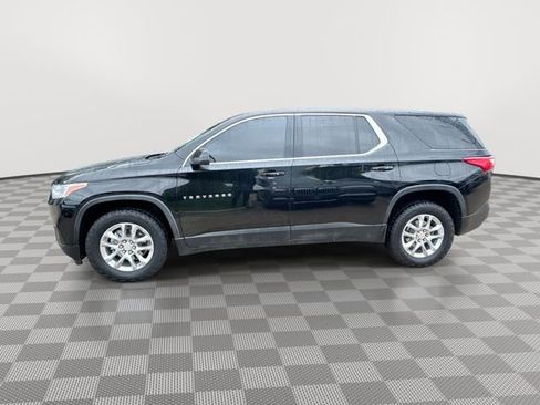 Used 2021 Chevrolet Traverse LS AWD/4WD image 5