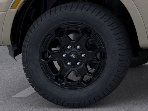 New 2025 Ford Ranger XLT w/ Equipment Group 301A High image 19