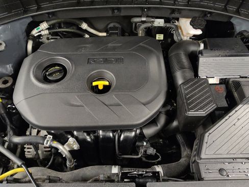 Used 2019 Hyundai Tucson SE image 30