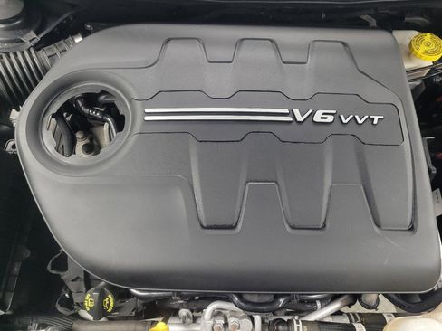 Used 2020 Jeep Cherokee Limited w/ Advanced Safety Group image 30