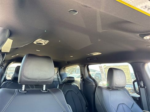 New 2025 Chrysler Voyager LX image 17