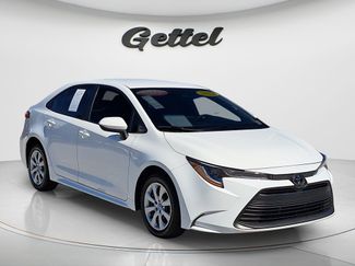 Certified 2024 Toyota Corolla LE video 2
