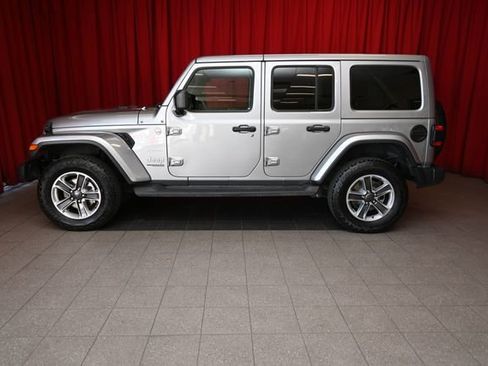 Used 2020 Jeep Wrangler Unlimited Sahara image 5