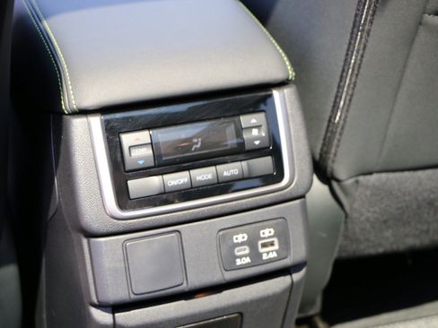 Used 2025 Subaru Ascent Onyx Edition w/ Onyx Package AWD/4WD image 30