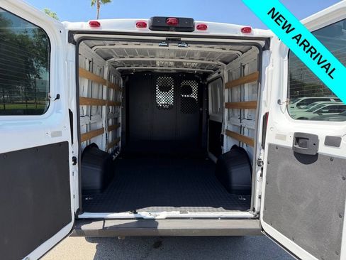 Used 2025 RAM ProMaster 2500 w/ U-Haul Equipment Group FWD image 5