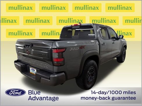 Used 2026 Nissan Frontier PRO-4X AWD/4WD image 3