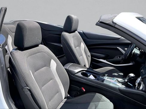 Used 2019 Chevrolet Camaro LT RWD image 29