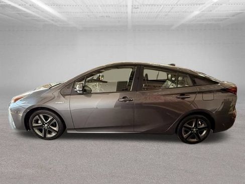 Used 2022 Toyota Prius XLE FWD image 4