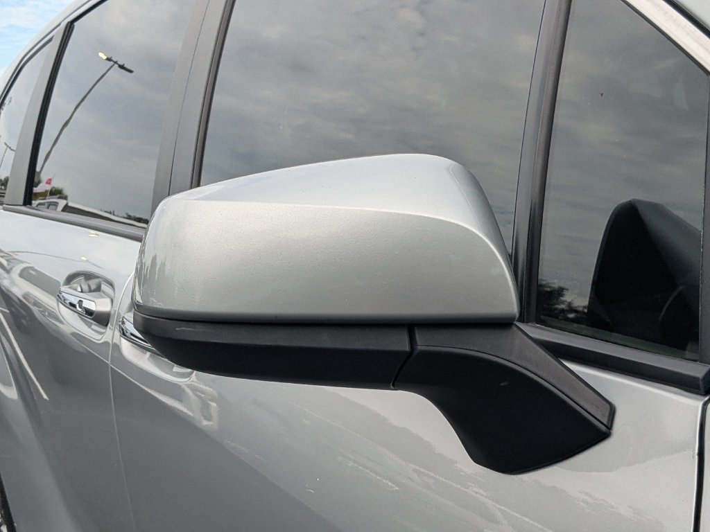 Used 2023 Toyota Sienna XLE FWD image 13