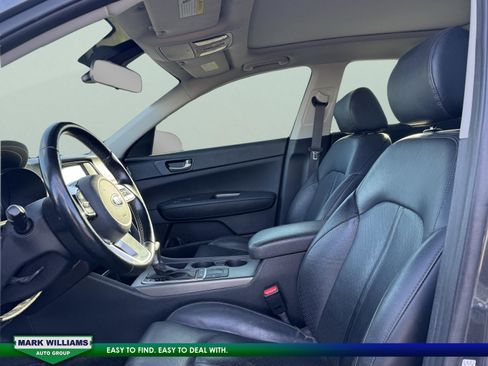 Used 2020 Kia Optima SE image 5