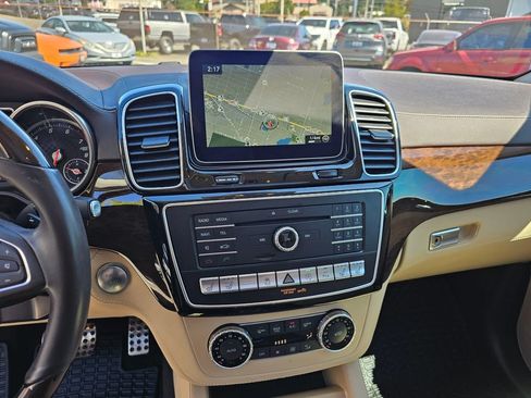 Used 2017 Mercedes-Benz GLE 43 AMG 4MATIC image 26