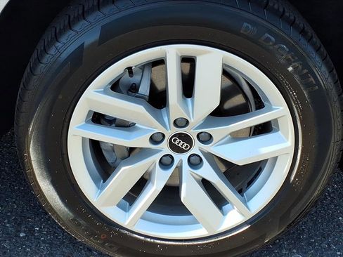 Used 2023 Audi Q5 2.0T Premium image 9