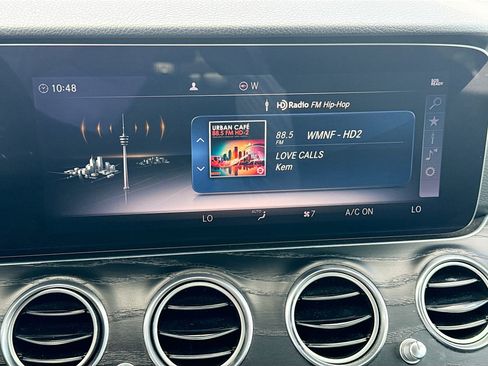 Used 2020 Mercedes-Benz E 350 Sedan image 31