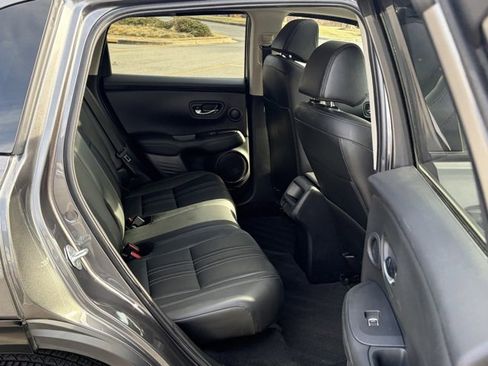Used 2024 Honda HR-V EX-L image 31