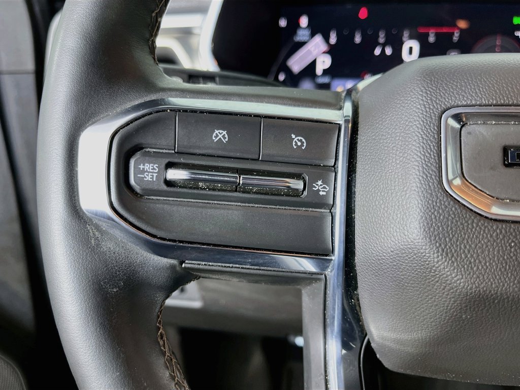 Used 2023 GMC Canyon Denali AWD/4WD image 13