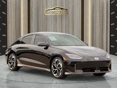 Used 2024 Hyundai Ioniq 6 Limited RWD image 1