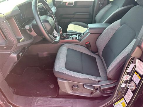 Used 2025 Ford Bronco Big Bend image 9