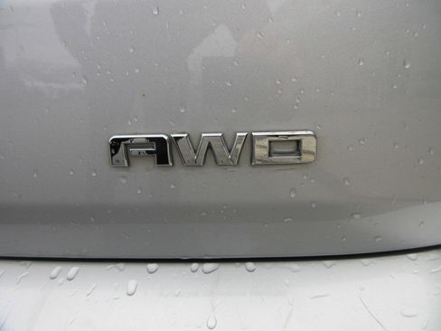 Used 2018 GMC Terrain SLE w/ Driver Convenience Package image 10