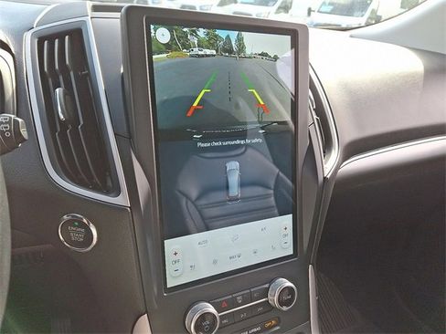 Certified 2022 Ford Edge SEL w/ Convenience Package image 18