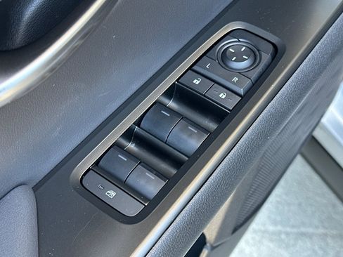 Certified 2025 Lexus UX 300h FWD w/ Accessory Package (Z2) image 14