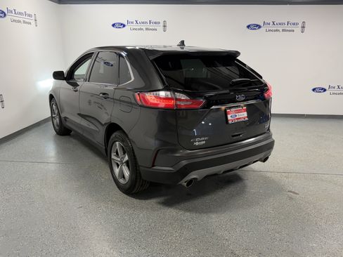 Used 2019 Ford Edge SEL image 32