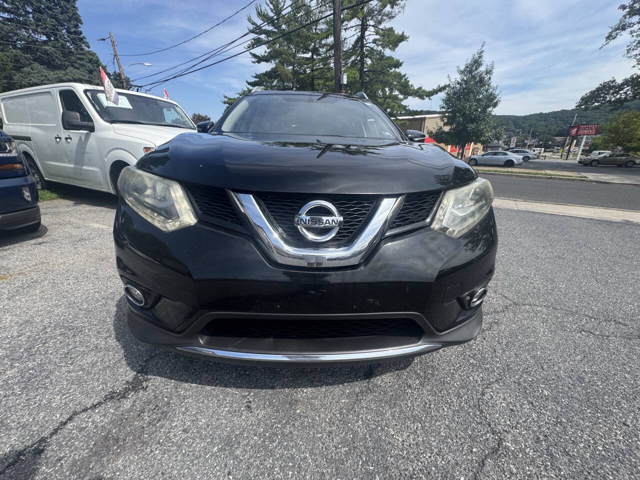 Used 2015 Nissan Rogue SL w/ SL Premium Package AWD/4WD image 9