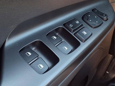 Certified 2023 Hyundai Kona SE AWD/4WD image 24