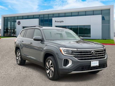 New 2026 Volkswagen Atlas SE FWD image 2
