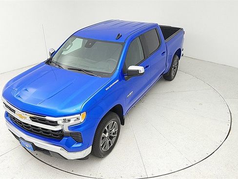 Certified 2025 Chevrolet Silverado 1500 LT image 12