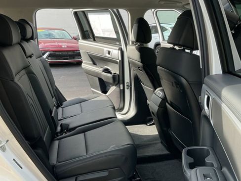 New 2026 Hyundai Santa Fe SEL image 12