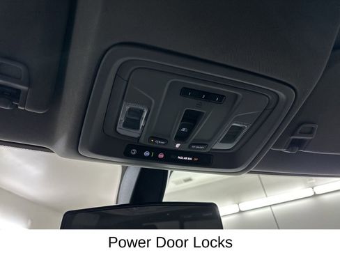 Used 2019 Chevrolet Silverado 1500 RST image 46