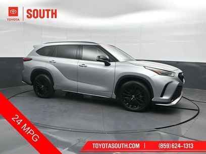 Used 2023 Toyota Highlander XSE