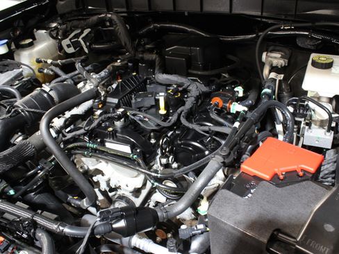 Used 2022 Ford Bronco Outer Banks w/ SASQUATCH PKG w/ Sasquatch Package image 21