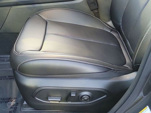 New 2025 Jeep Grand Cherokee L Limited w/ Luxury Tech Group II image 13