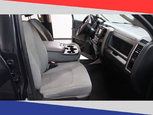 Used 2017 RAM 1500 Express image 27