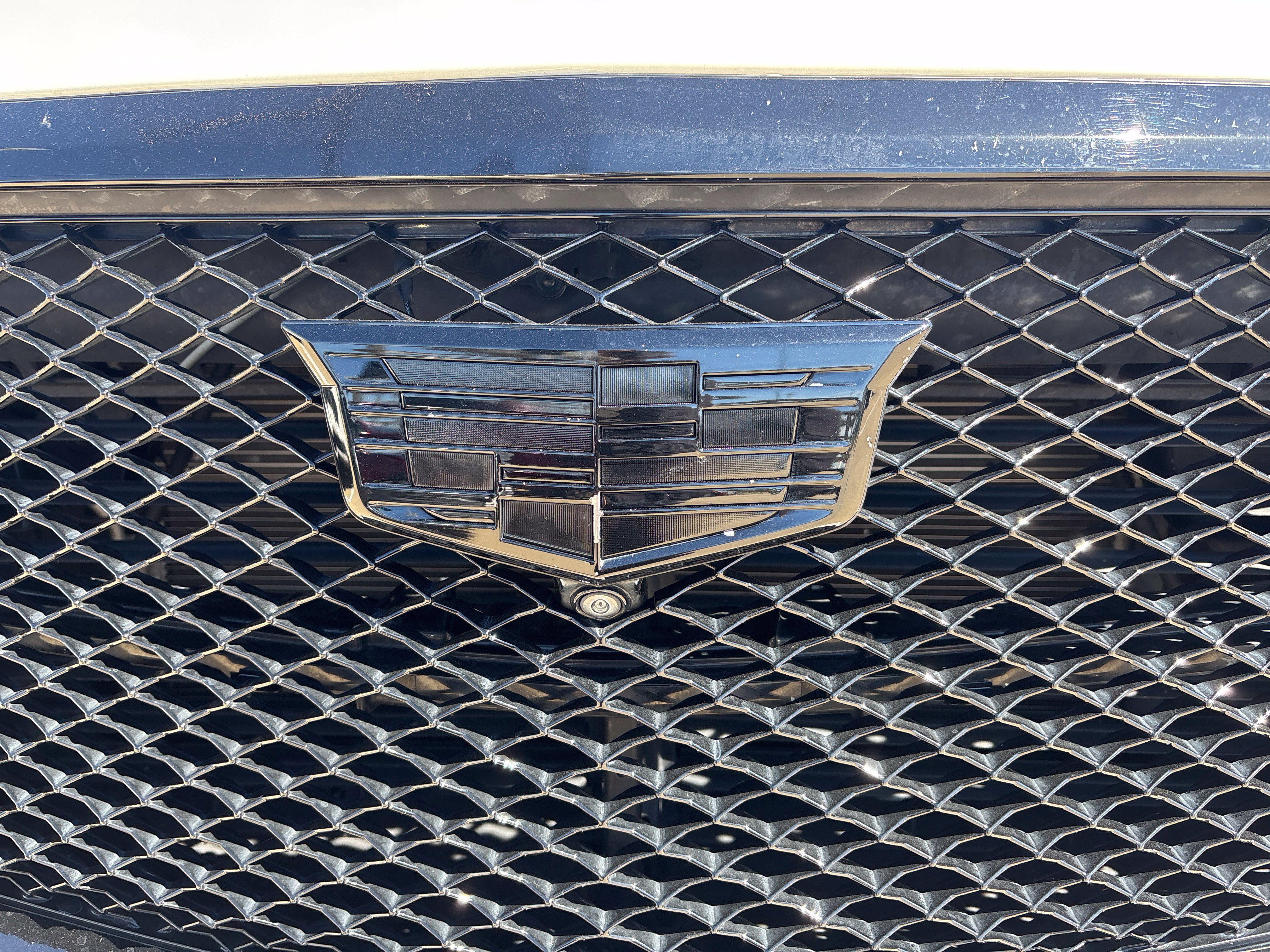 Used 2021 Cadillac Escalade Sport Platinum RWD image 3