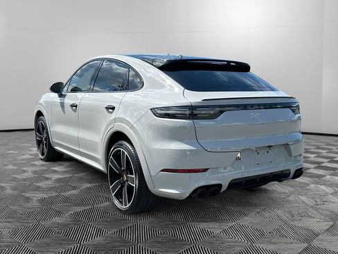 Used 2023 Porsche Cayenne S AWD/4WD image 4