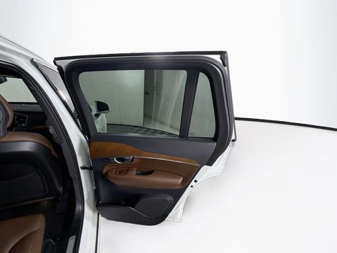 Used 2023 Volvo XC90 B5 Plus w/ Protection Package Premier AWD/4WD image 33