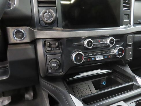 Used 2025 Ford F250 Platinum image 68